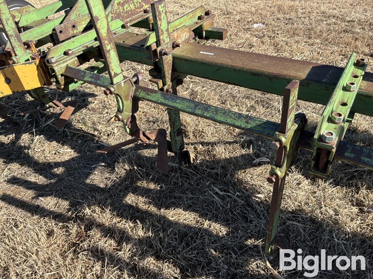 john-deere-3-pt-cultivator/ditcher-image-16