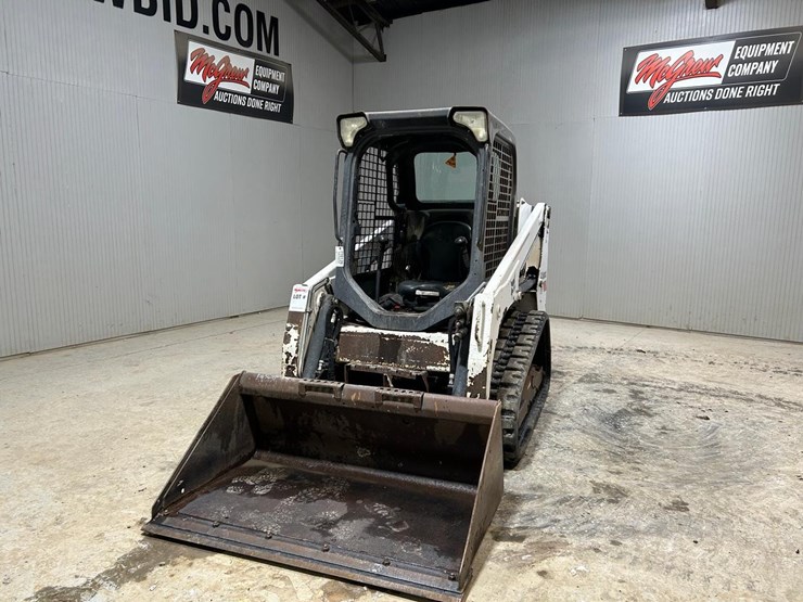 2016-bobcat-t450-image-8