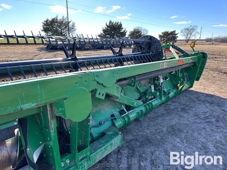 2020-john-deere-735fd-image-12