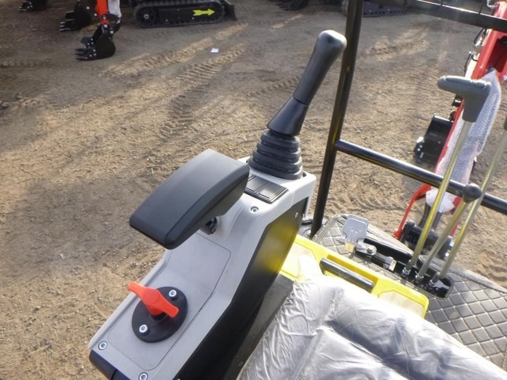 2025-tpm-18bs-hydraulic-excavator-image-23