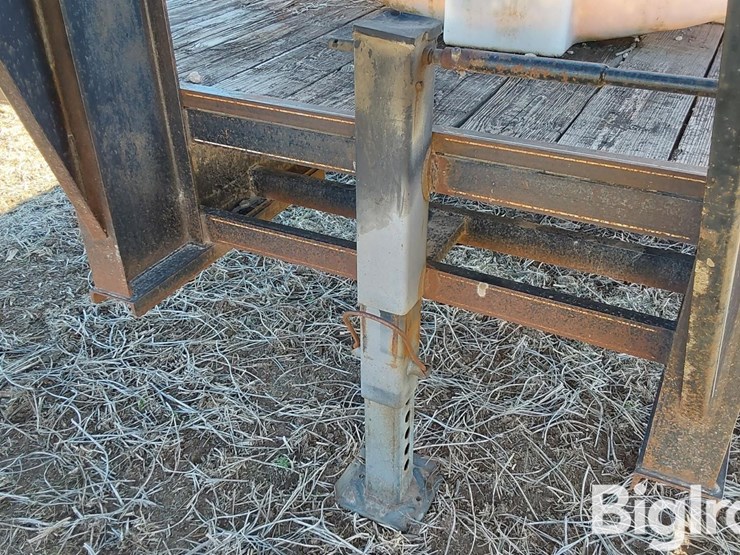 1998-titan-trailer-image-10