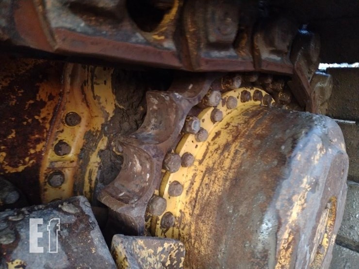 2004-komatsu-d65ex-15-image-21