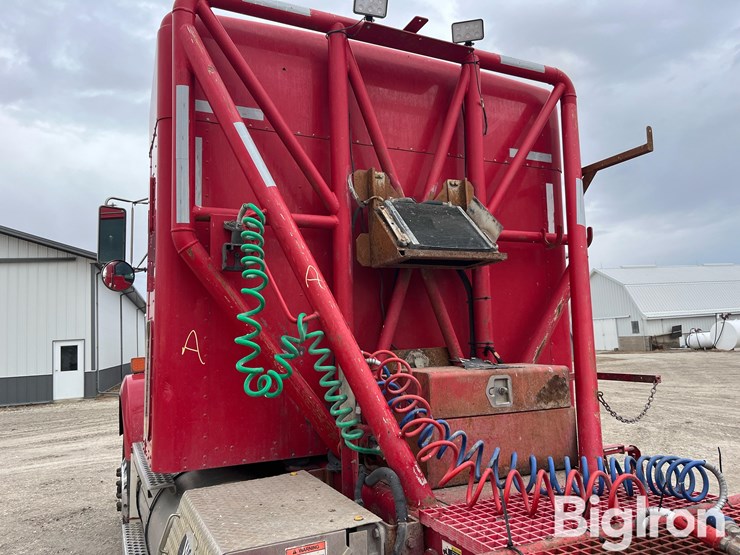 2011-kenworth-t800-image-17