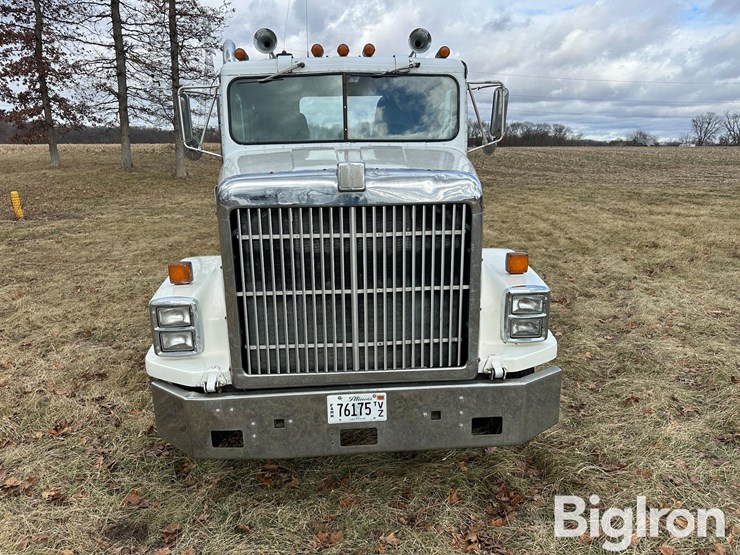 1989-international-9300-image-2