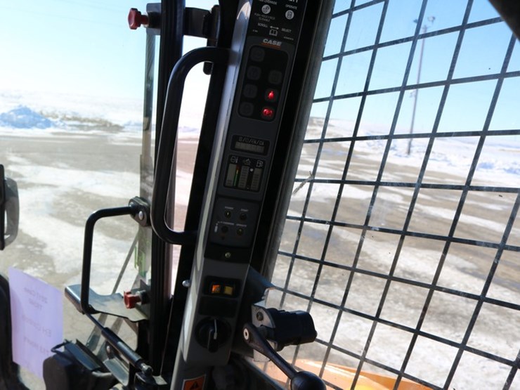 2017-case-tr340-image-12