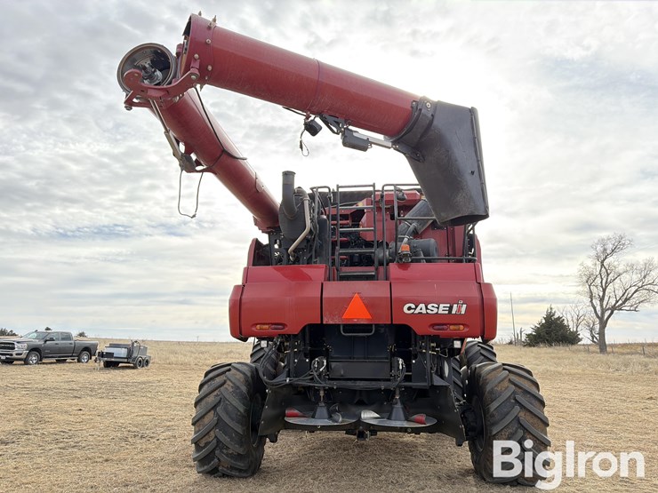 2020-case-ih-8250-image-3
