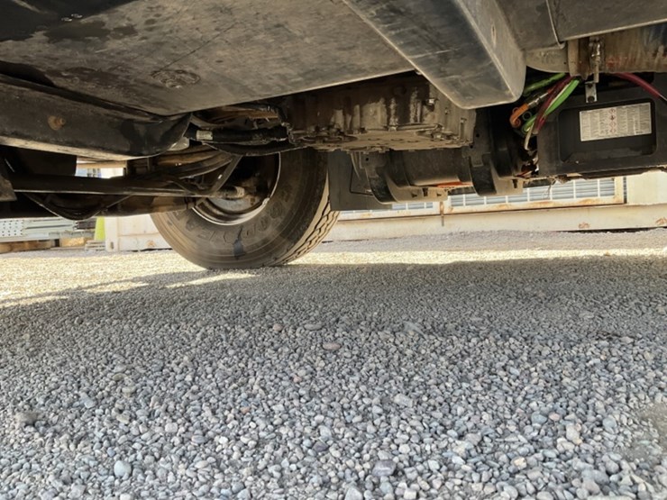 2009-international-7400-image-36