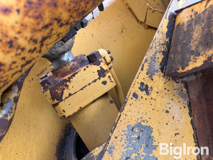 1980-caterpillar-930-image-18