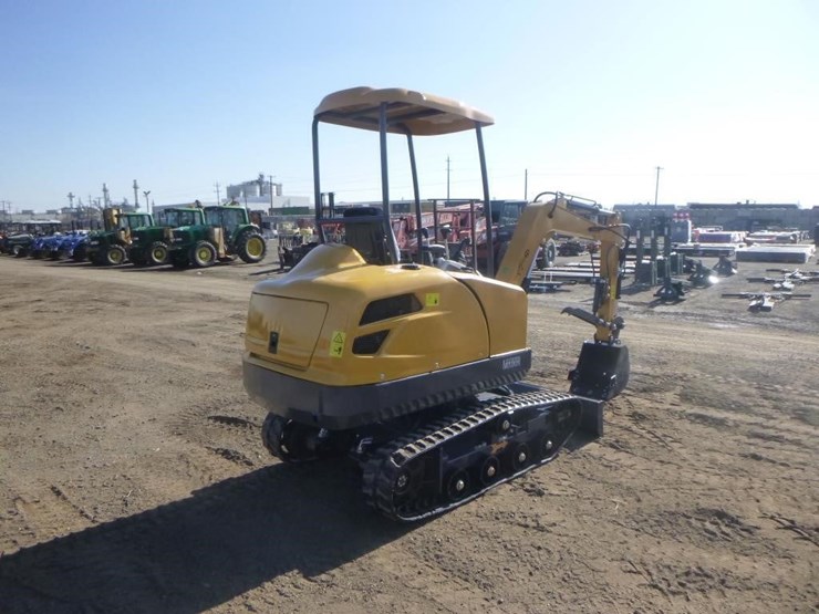 2025-agt-mx50r-hydraulic-excavator-image-3