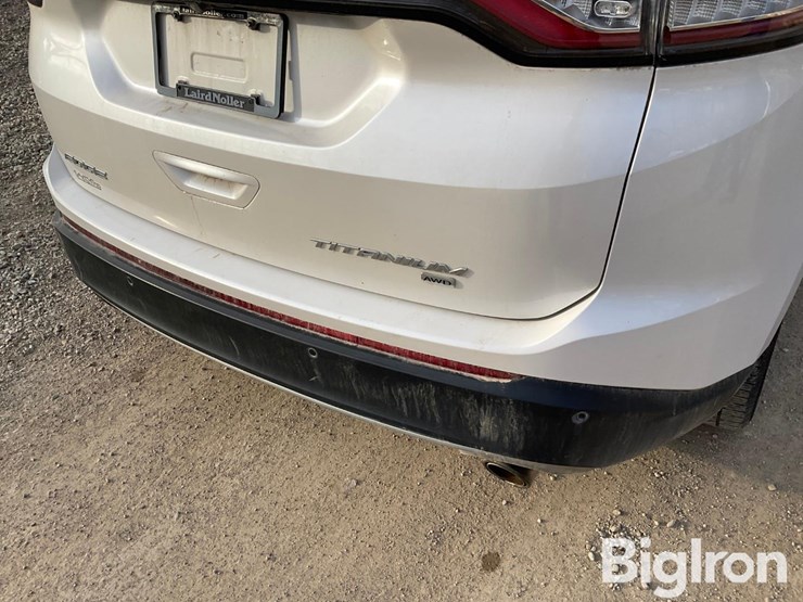 2016-ford-edge-titanium-image-12