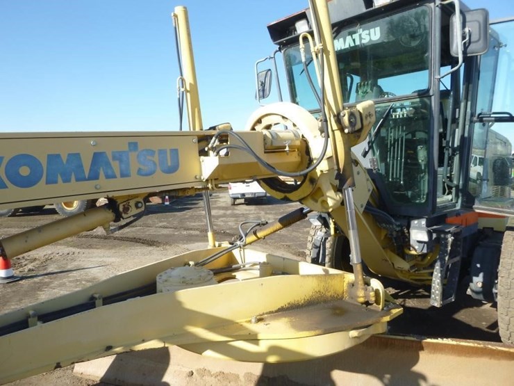 2006-komatsu-gd555-3c-image-23