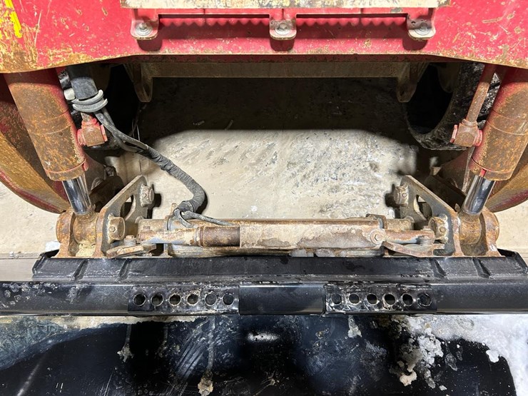 2021-takeuchi-tl12v2-image-10