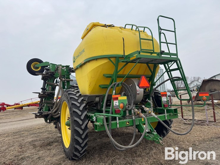 2016-john-deere-2510h-image-3