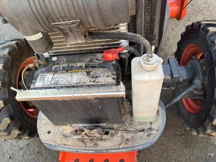 2018-kubota-l2501d-image-39