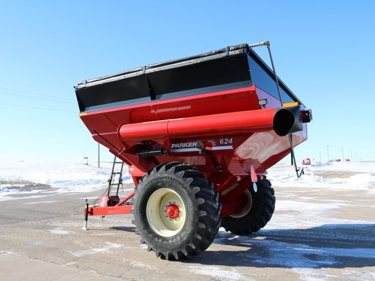 2025-parker-624-image-4