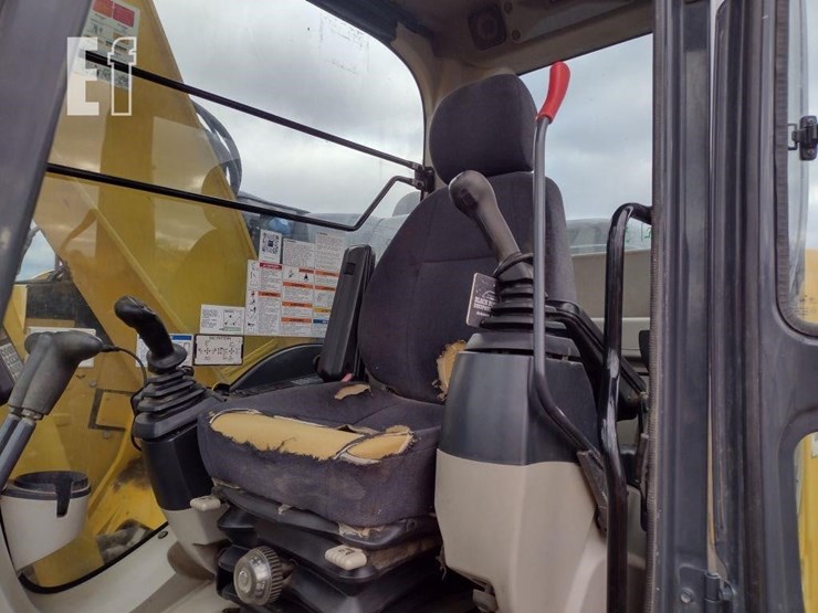 2019-kobelco-sk140sr-lc-5-image-14