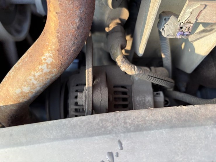 2017-kubota-l4701d-image-36