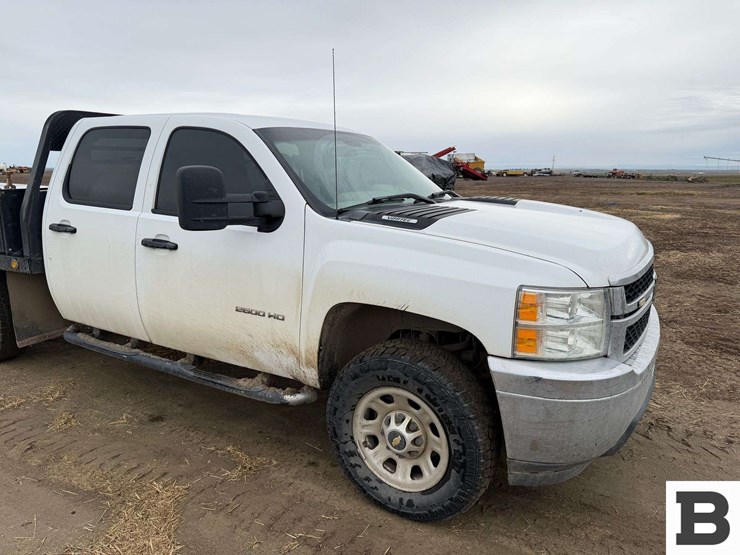 2011-chevrolet-2500-image-5