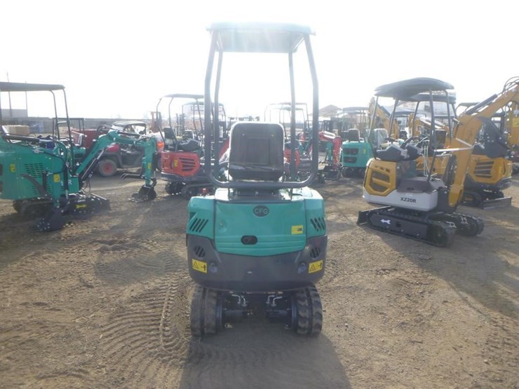 2025-agt-qk16r-hydraulic-excavator-image-8