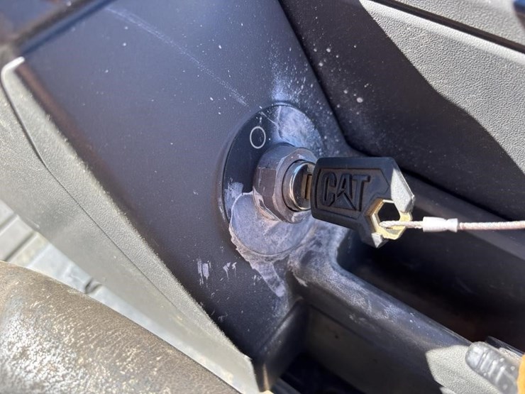 2022-caterpillar-303.5-image-39
