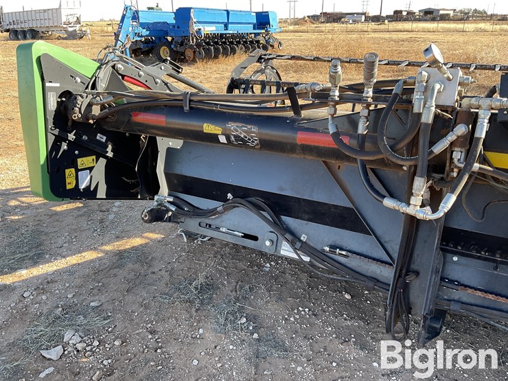 2021-john-deere-430d-image-10