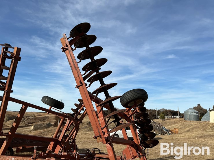 massey-ferguson-18-image-14