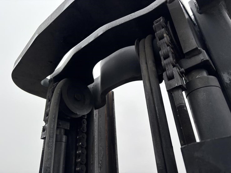 clark-c32cl-image-15