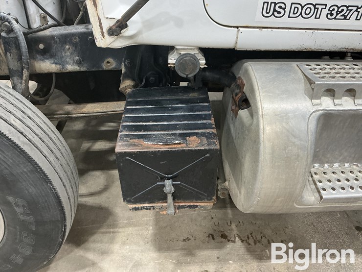 1985-mack-r688st-image-14