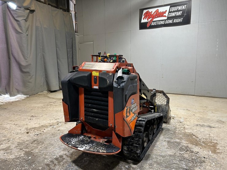 2019-ditch-witch-sk800-image-4