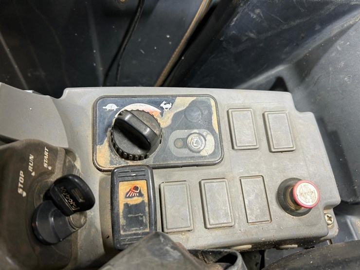 2019-kubota-kx033-4-image-21