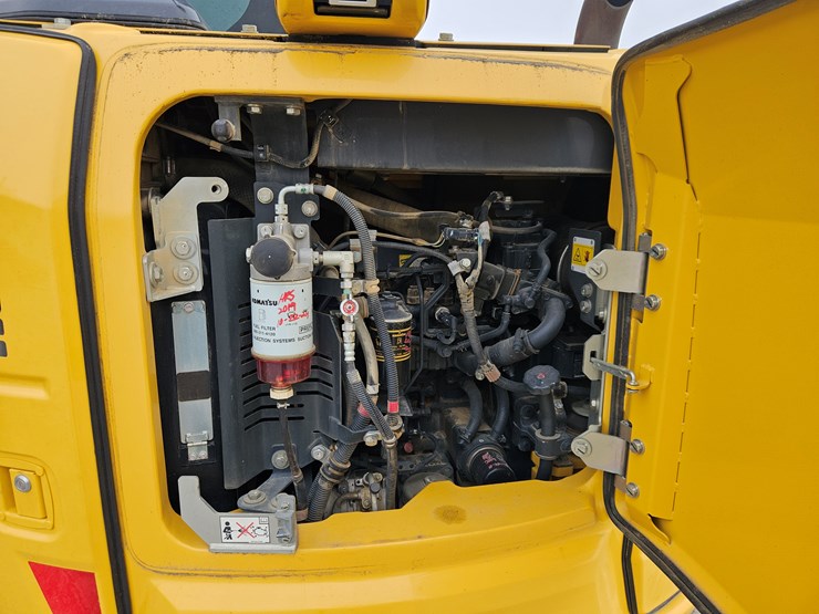 2022-komatsu-pc88mr-11-image-16