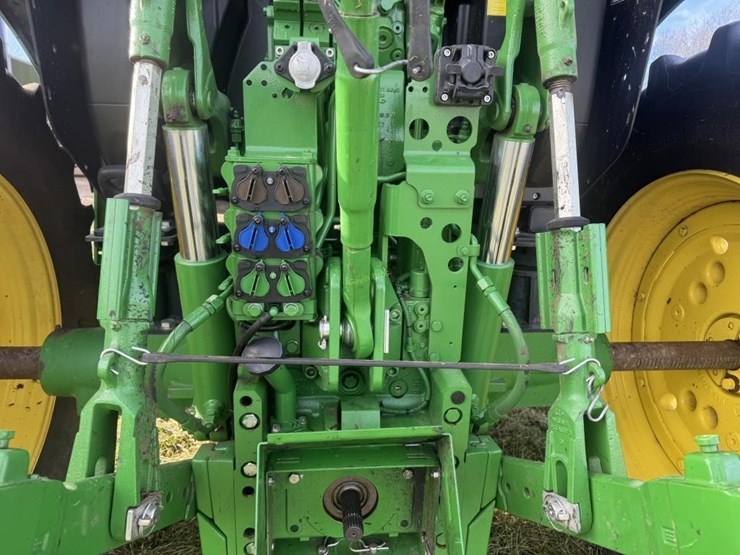 john-deere-6130r-image-11