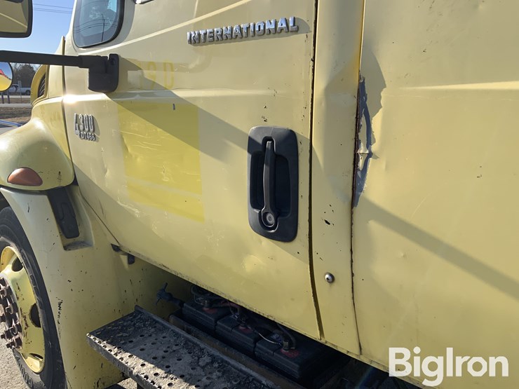 2004-international-4300-sba-image-20