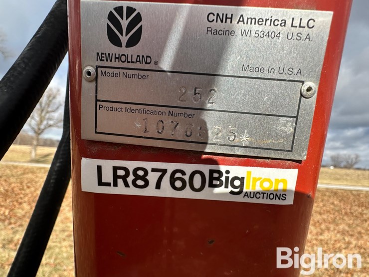 new-holland-252-image-20