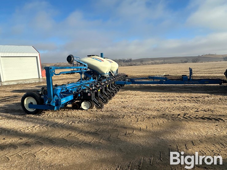 2017-kinze-3660-image-11