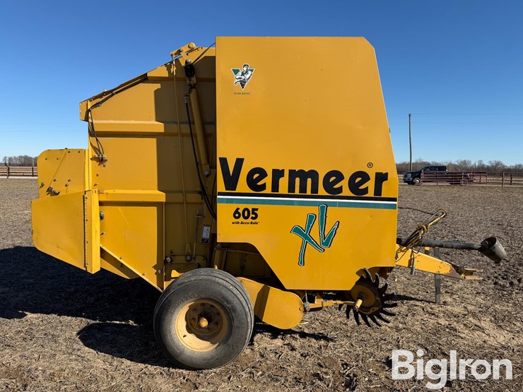 2001-vermeer-605xl-image-4