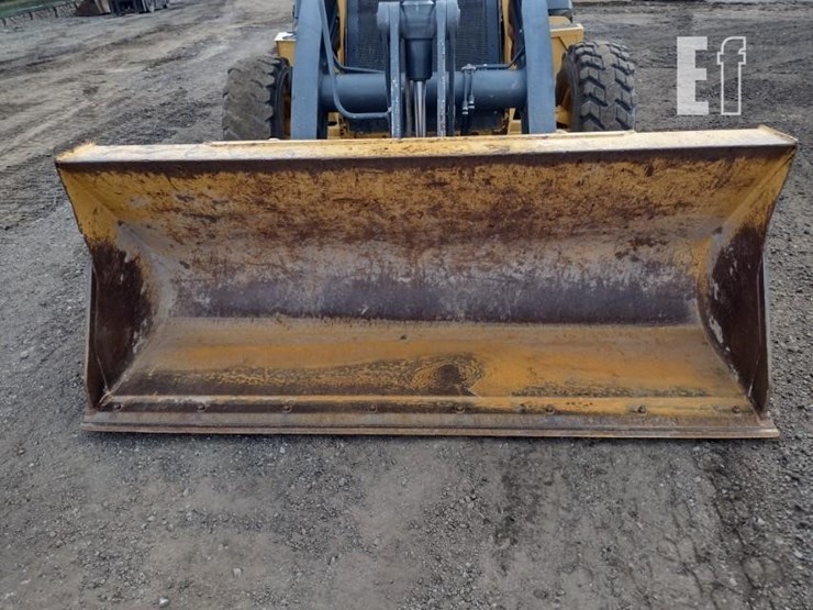 2019-deere-310sl-image-18