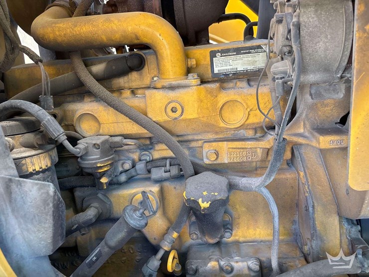 2004-deere-410g-image-18