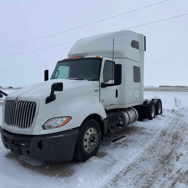 2019 INTERNATIONAL LT