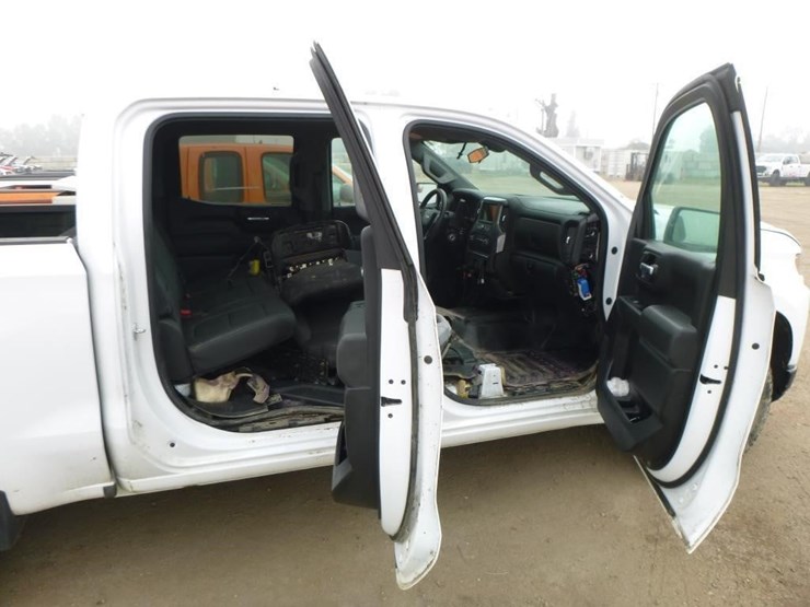 2019-chevrolet-silverado-1500-image-15