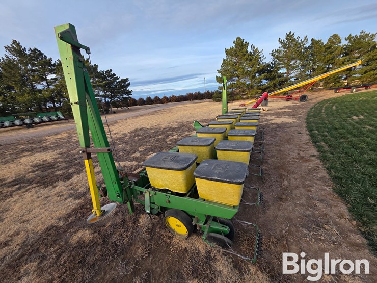 john-deere-7100-image-9