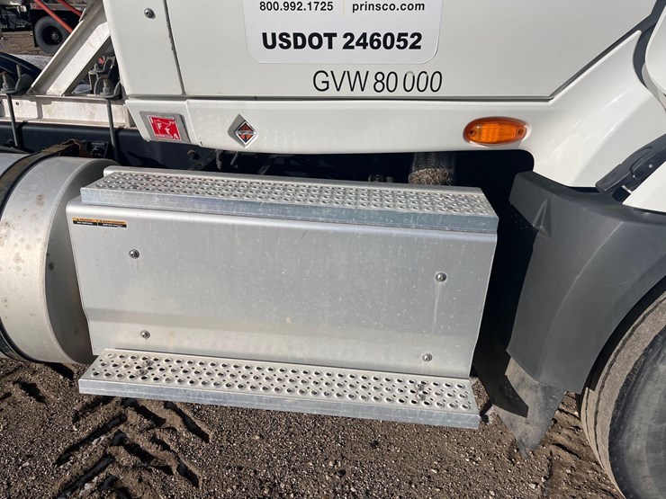 2015-international-prostar-image-18