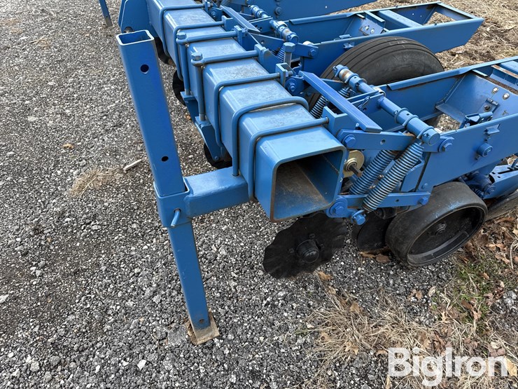 john-deere-7000-image-10