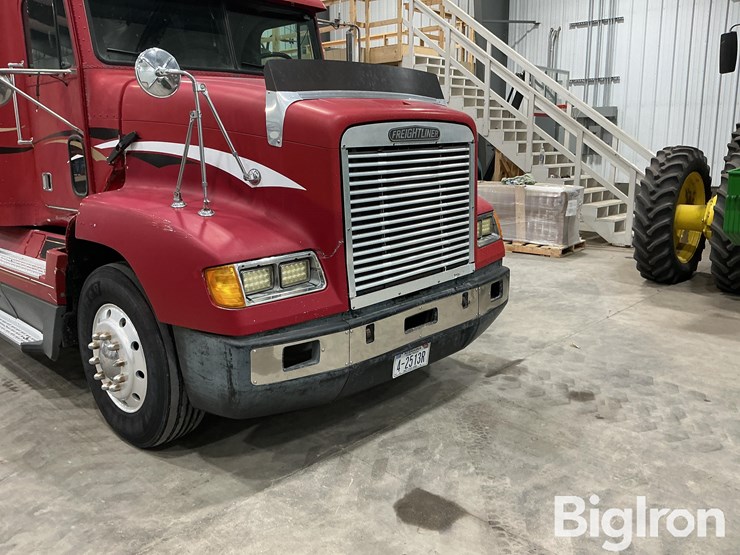 1995-freightliner-fld112-image-13