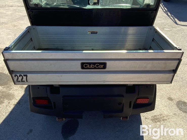 2017-club-car-carryall-300-image-17