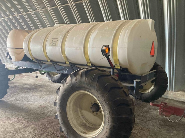 yetter-fertilizer-cart-image-4