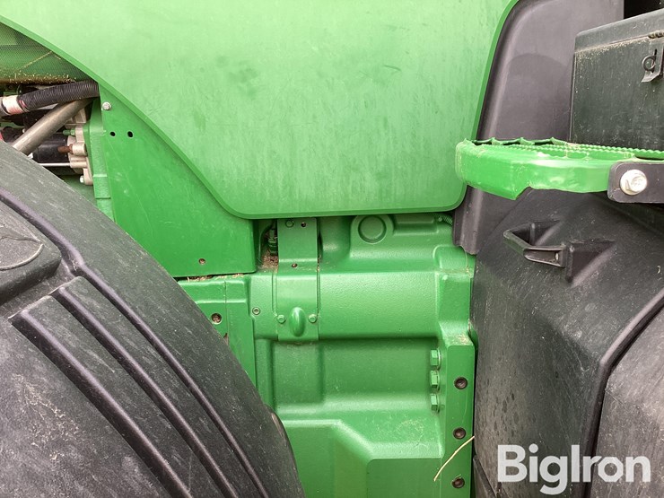 2015-john-deere-8320r-image-17