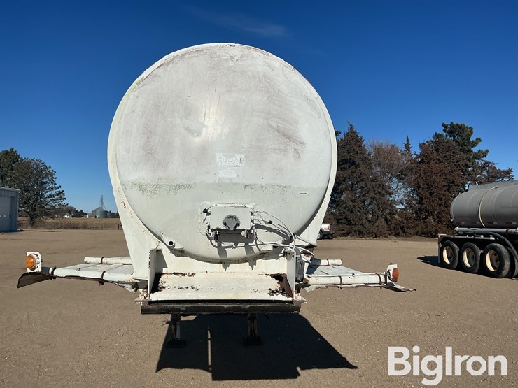 1962-certified-t/a-stainless-steel-tanker-trailer-image-2