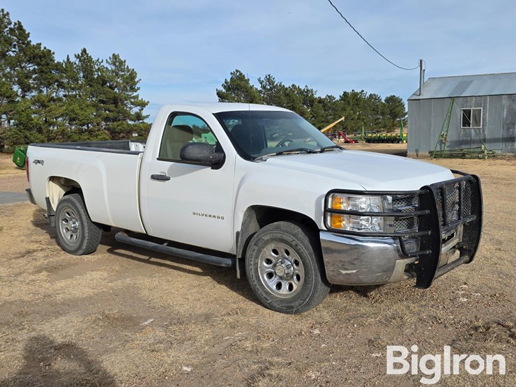 2012-chevrolet-silverado-1500-image-3