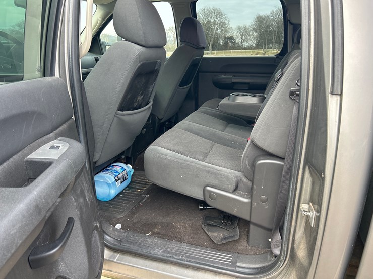 2007-chevrolet-3500-image-9